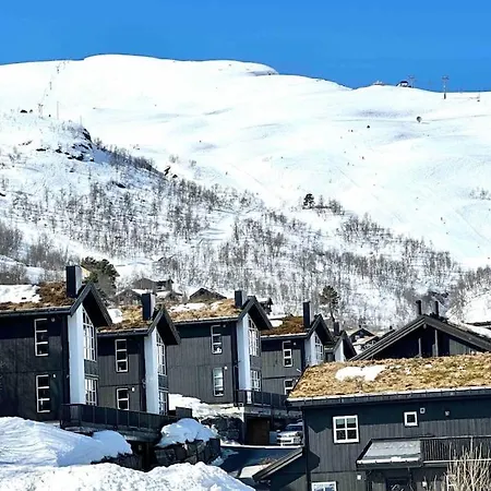 Lovise Mountain