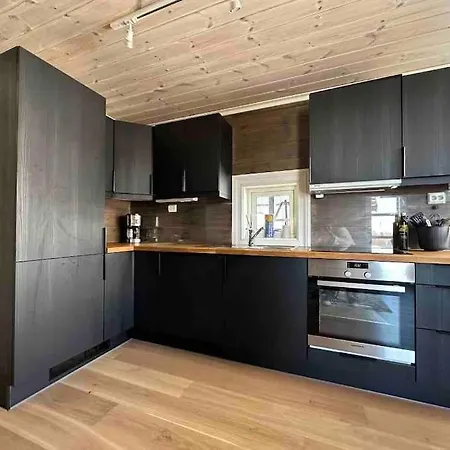 Lovise Mountain * Stranda (More og Romsdal)